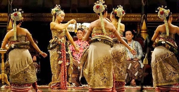 Tari Bedhaya Ketawang