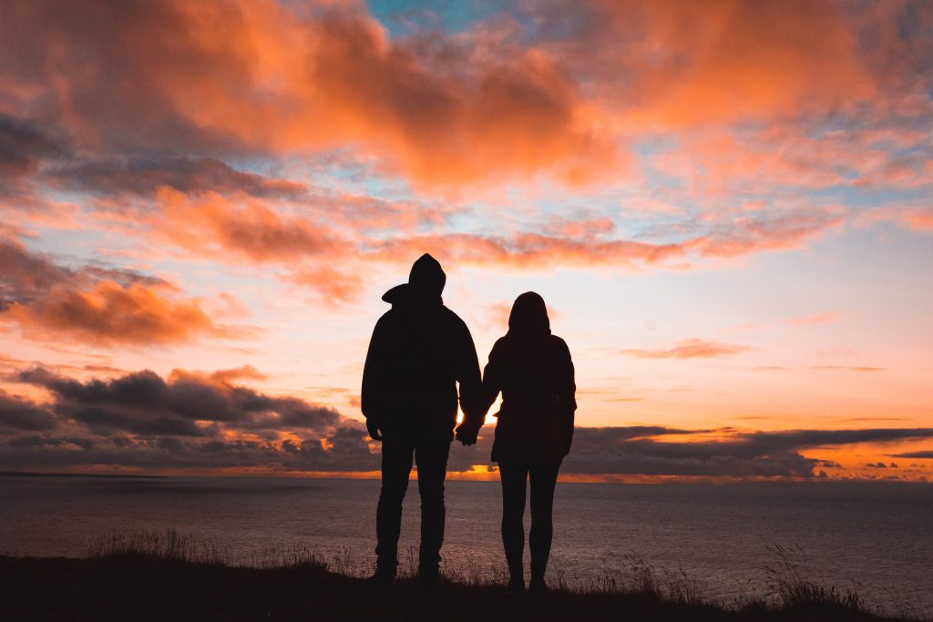 8 Alasan Kamu Harus Berhenti Overthinking Ketika PDKT