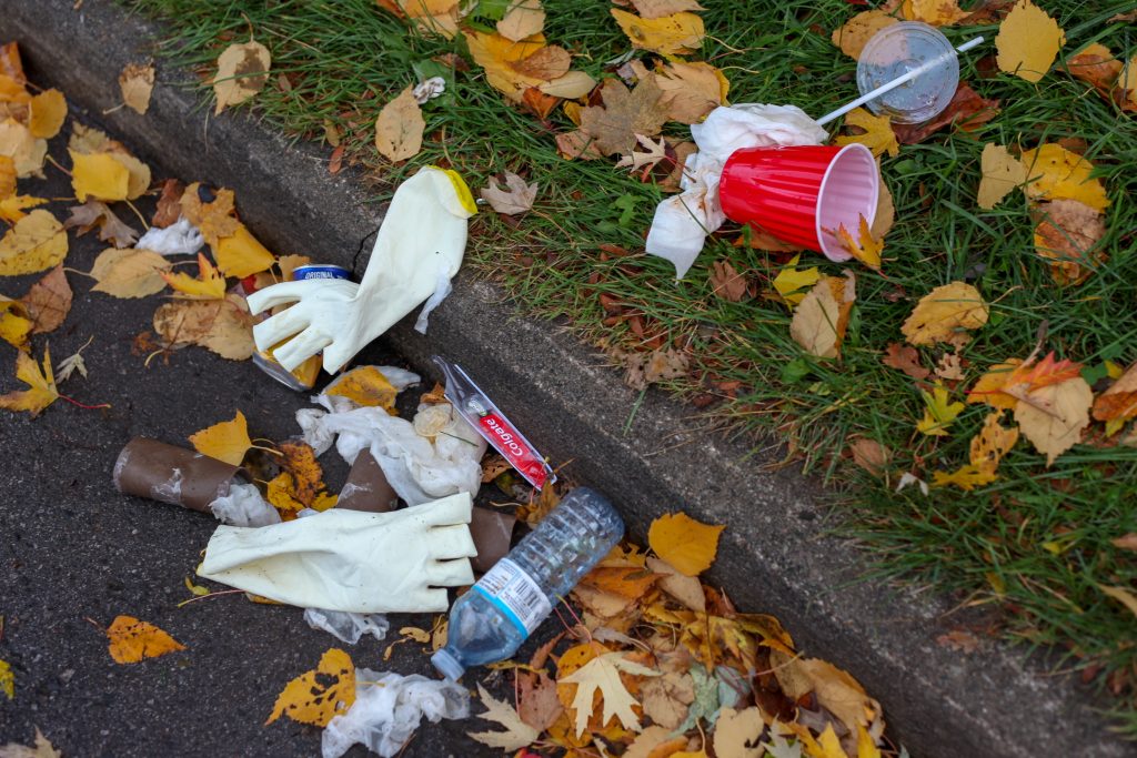 Berapa Lama Sampah Plastik Terurai?